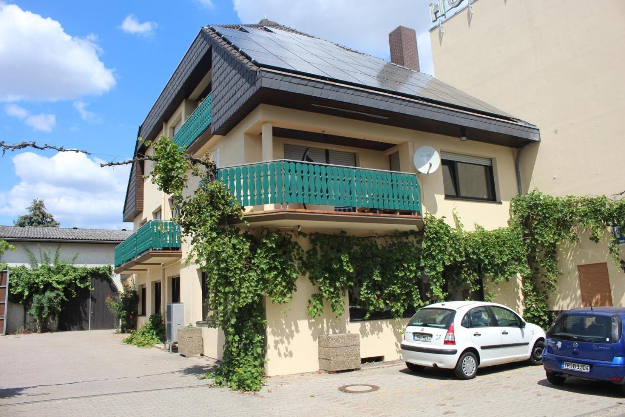 Hotel Gruener Baum Bretzenheim Екстер'єр фото