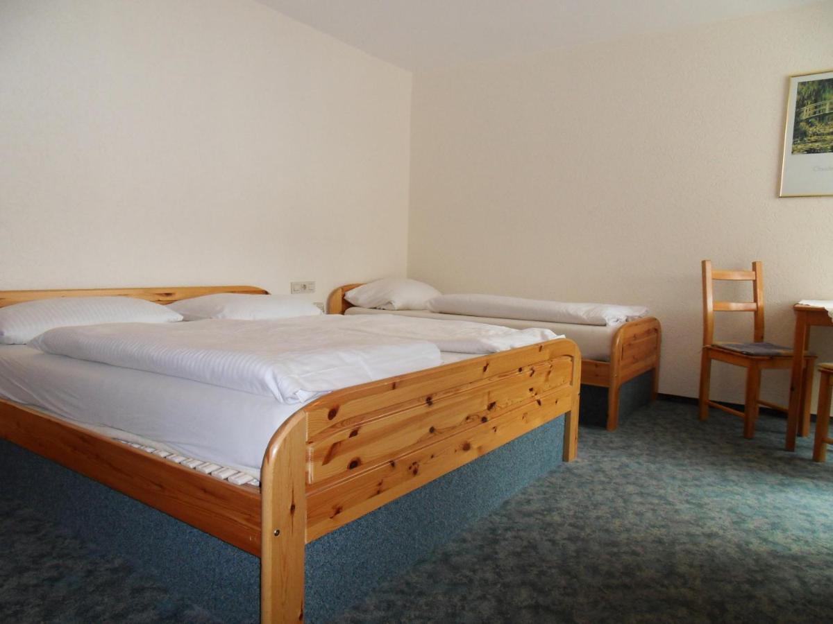 Hotel Gruener Baum Bretzenheim Екстер'єр фото