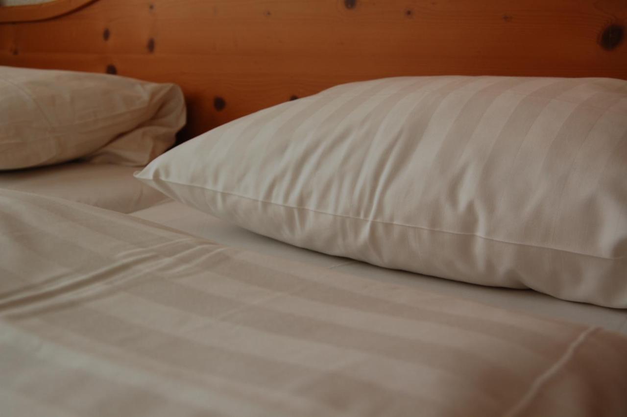 Hotel Gruener Baum Bretzenheim Екстер'єр фото