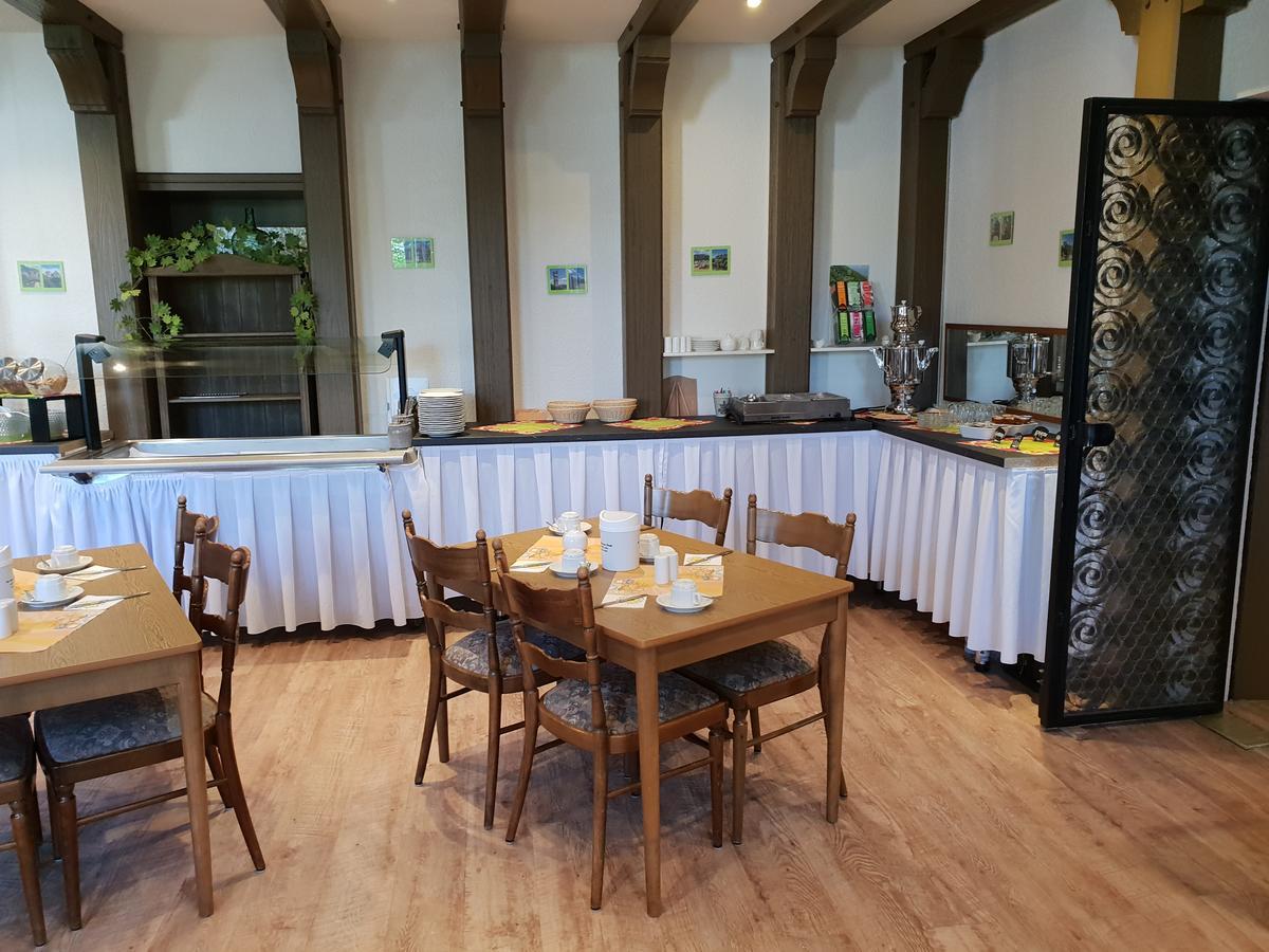 Hotel Gruener Baum Bretzenheim Екстер'єр фото
