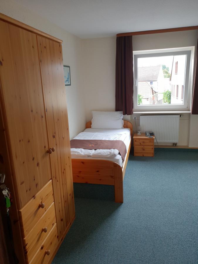 Hotel Gruener Baum Bretzenheim Екстер'єр фото